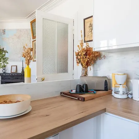 Chic Parisian For 2 Close Montparnasse Apartment