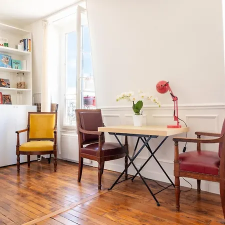 Chic Parisian For 2 Close Montparnasse Apartment